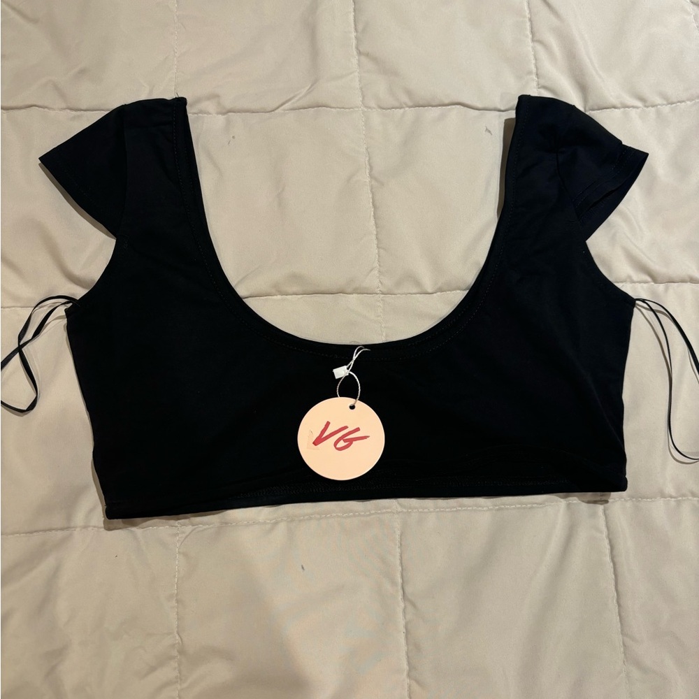 Verge Girl crop top NWT